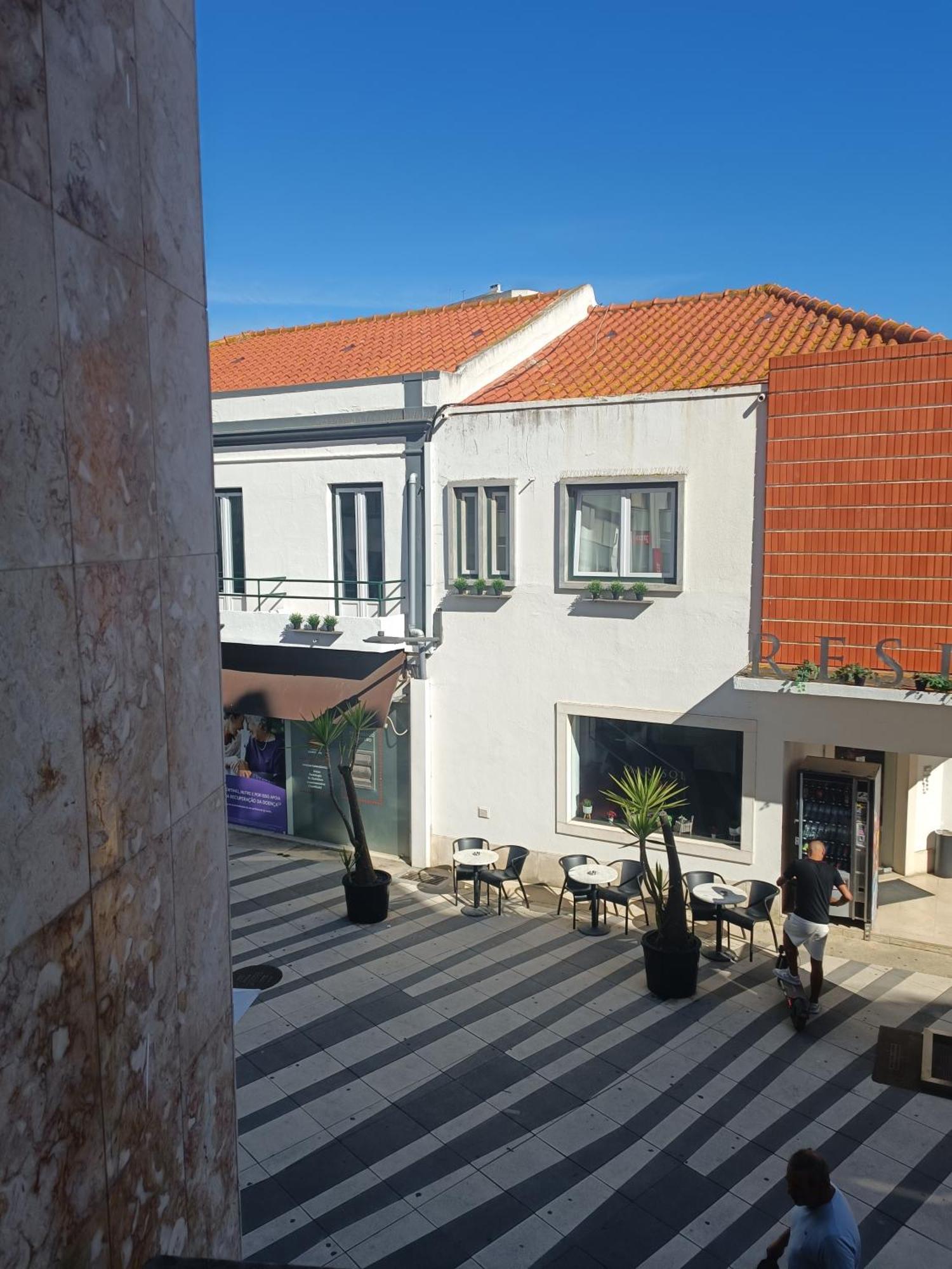 Plaza Caparica Hostel Costa da Caparica Exterior photo